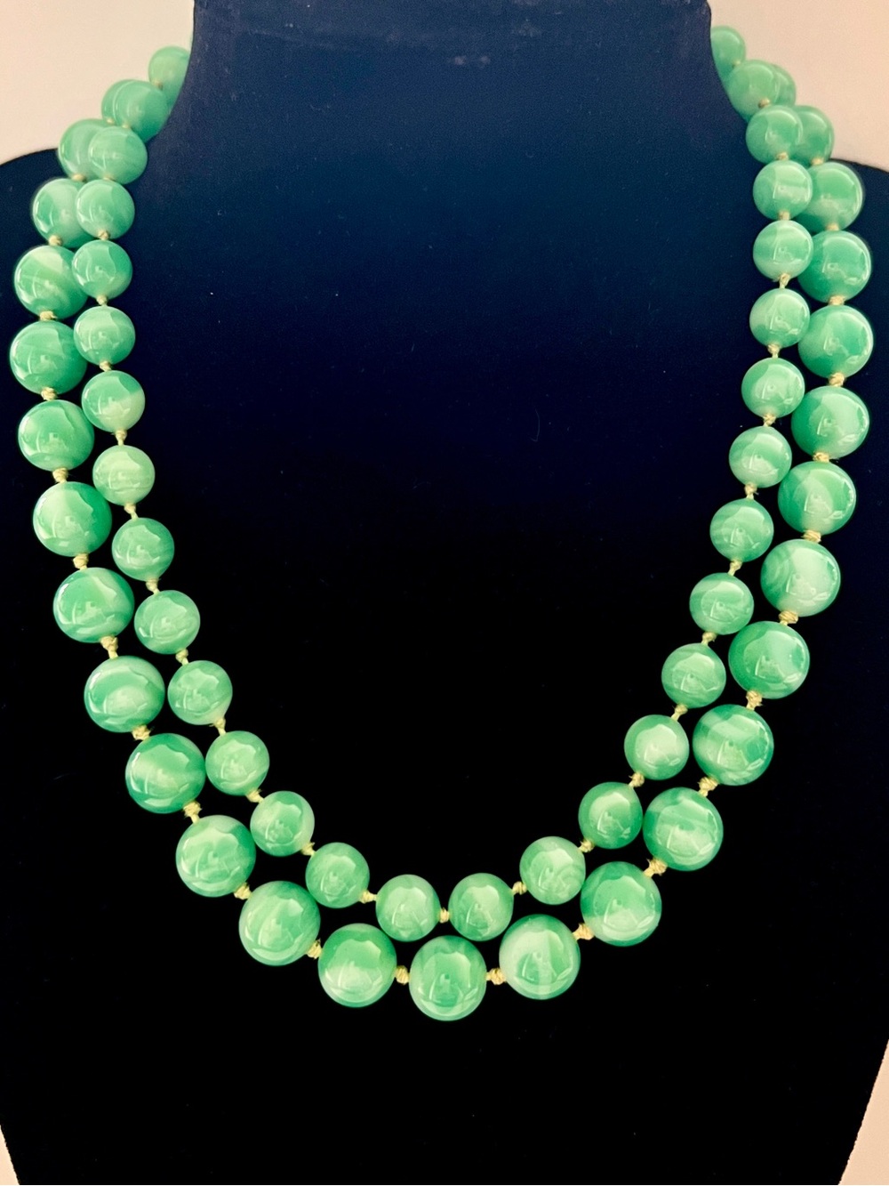 Mid-Century Peking Glass Green Double-Strand Beaded Necklace Vintage 50s-60s